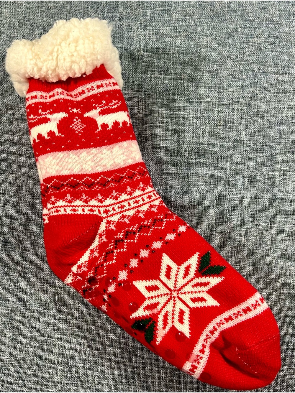 Cozy Red Sherpa-Lined Holiday Patterned non-slip Sock